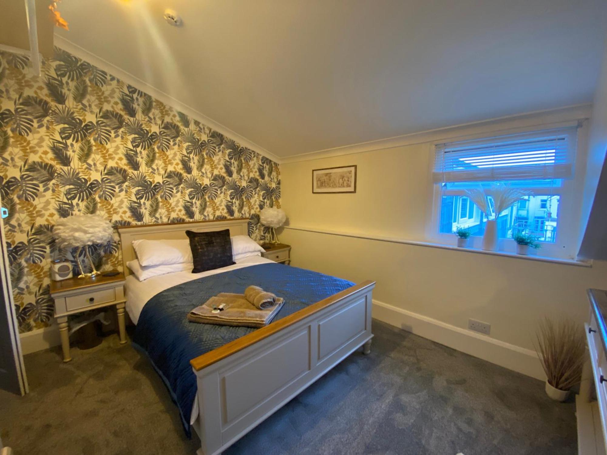 Butterfly Guest House Porthcawl Exteriér fotografie